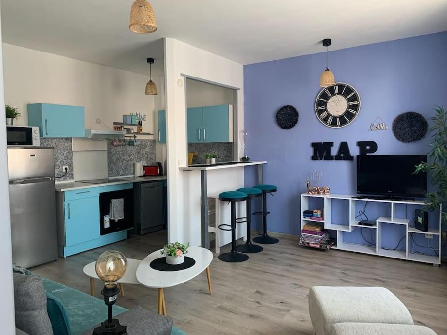 38 Maison Entiere,Place De Parking Et Garage Pour Moto Velo A La Demande Dunkirk Luaran gambar